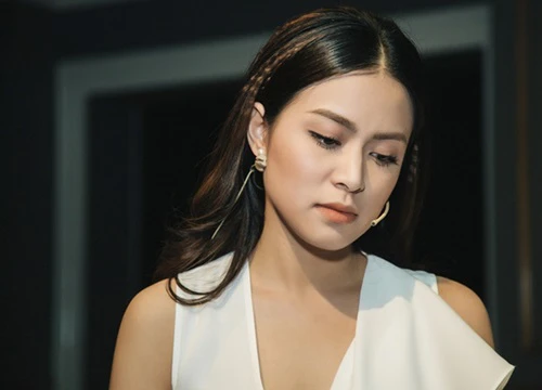 Danh xưng "phượng hoàng" của showbiz Việt, cứ để đấy, chờ Hoàng Thùy Linh