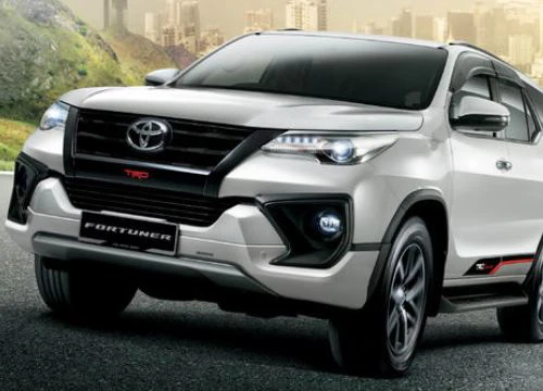 Toyota Fortuner 2017 bổ sung động cơ dầu diesel tăng áp