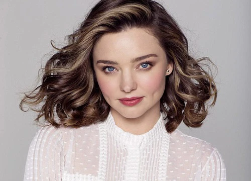 Lâu rồi mới xuất hiện, Miranda Kerr vẫn sang chảnh và gợi cảm hút hồn trong bộ ảnh mới