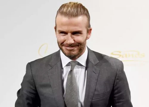 Becks tự trả lương cho bản thân hơn một triệu bảng mỗi tháng