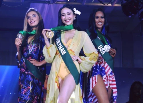 Hà Thu xuất sắc giành huy chương vàng phần thi trang phục biển tại Miss Earth 2017