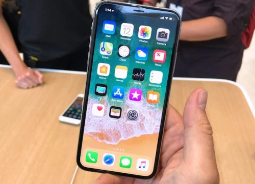 Người Việt đang "miễn nhiễm" với "cơn sốt" iPhone X