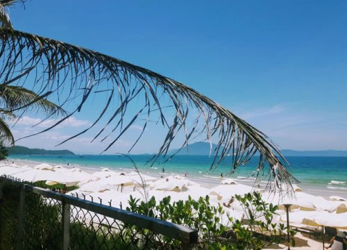 Ở Nha Trang có một bãi biển đẹp "thần sầu", chẳng kém gì Hawai