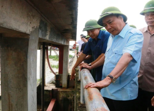 Thủ tướng khen Ninh Bình trắng đêm canh từng cm lũ, sáng suốt chưa xả tràn