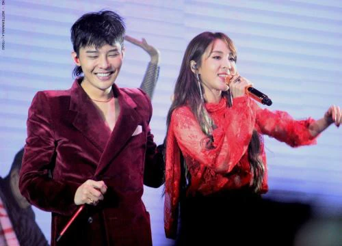 Bao năm được gán ghép tình cảm với G-Dragon, Dara cuối cùng đã thổ lộ lòng mình