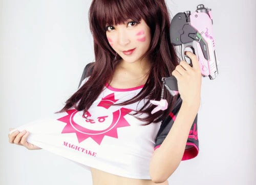 Cosplay D.Va cực gợi cảm trong Overwatch khiến game thủ không khỏi nóng mắt