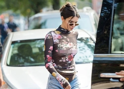 Kendall Jenner liên tục thả rông vòng 1 khiến cánh đàn ông &#8216;đứng ngồi không yên&#8217;