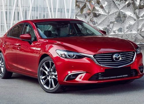 Mazda6 2.0 giảm giá còn 820 triệu đồng ở Việt Nam