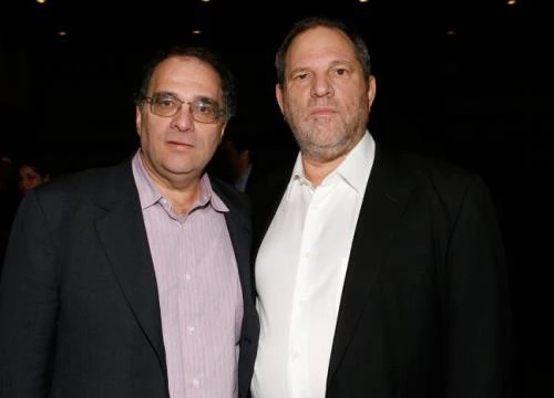 Em trai của "ông trùm Hollywood nghiện sex" Harvey Weinstein cũng bị tố quấy rối tình dục phụ nữ