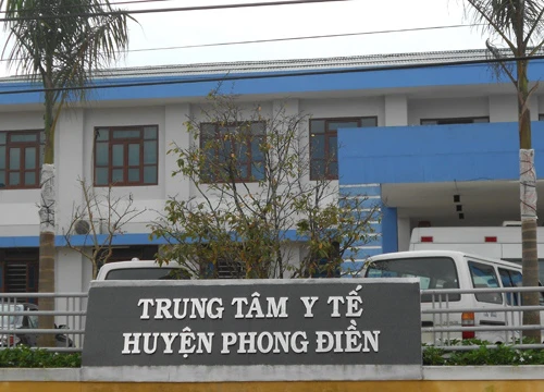 &#8216;Khuyên&#8217; Bộ trưởng Y tế nghỉ, bác sĩ bị khiển trách, phạt tiền