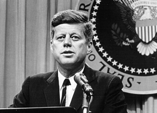 Bí mật hơn 50 năm vụ ám sát Tổng thống Mỹ Kennedy sắp được công bố