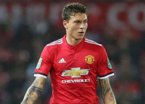 Fan M.U ví Lindelof với hợp đồng thảm họa Bebe