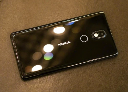 Smartphone Android Nokia đầu tiên có vỏ kính