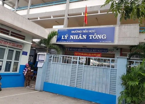 Con hẻm sâu hun hút, nhỏ hẹp nhưng vẫn có cô giáo dạy thêm tiểu học trái phép