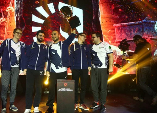 Liquid khởi đầu mùa giải mới bằng chức vô địch Starladder season 3 đầy thuyết phục