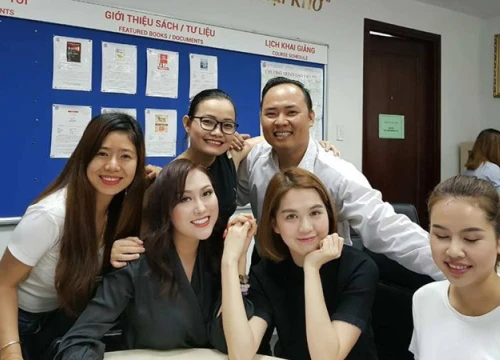 Ngọc Trinh học chung lớp đào tạo CEO với Phi Thanh Vân