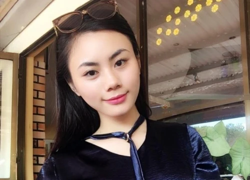 "Ronaldo Việt Nam" khoe người yêu xinh như hot girl