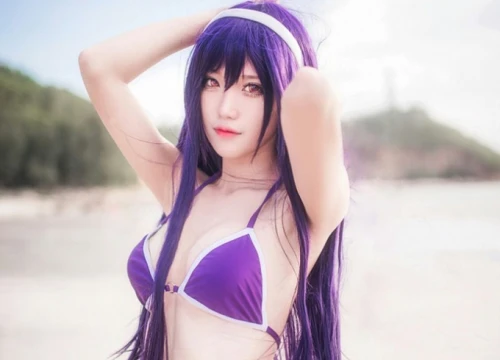 Cosplay Utaha nóng bỏng khiến bạn ngẩn ngơ không thể rời mắt