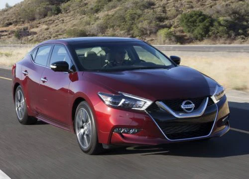 Sedan cỡ lớn Nissan Maxima 2018 giá 750 triệu đồng