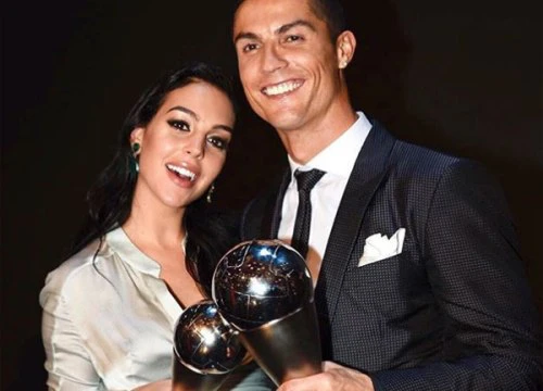 Bạn gái muốn C. Ronaldo cảm thấy yên bình mỗi khi trở về tổ ấm