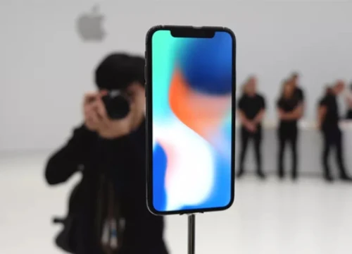 Cách truyền thông lạ cho iPhone X của Apple