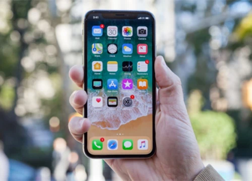 iPhone X - sang trọng nhưng chưa hoàn hảo