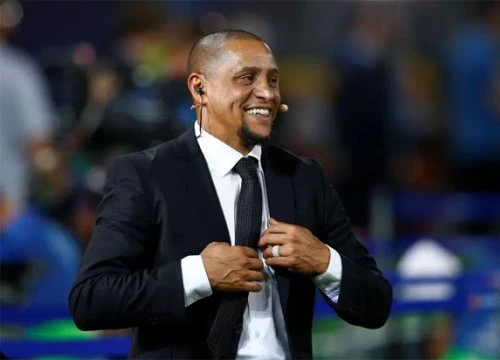 Roberto Carlos lý giải về pha đá phạt hình quả chuối