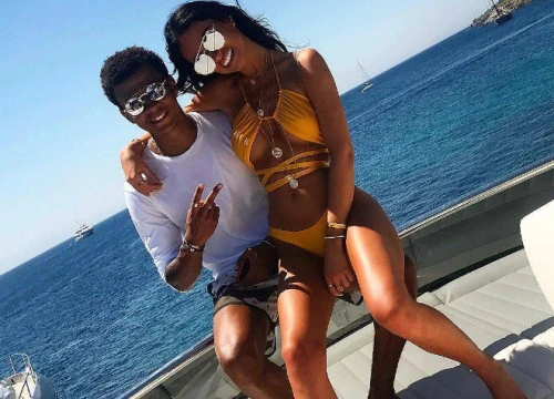 Dele Alli và bồ chân dài có phong cách đôi đáng "ghen tị"