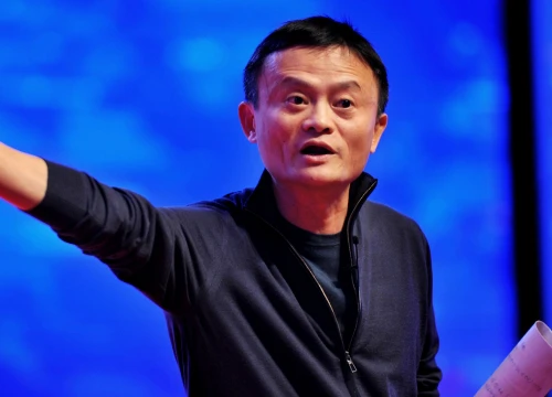 Tỷ phú Jack Ma nói chuyện với 4.000 thanh niên Việt Nam về khởi nghiệp