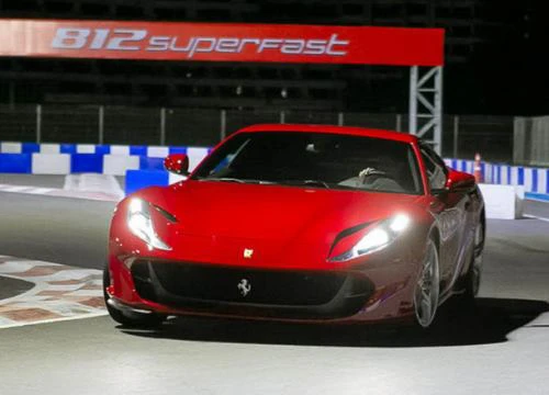 Siêu xe Ferrari 812 Superfast đến Thái Lan