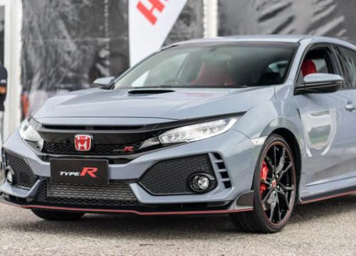 Giá cao, Honda Civic Type R 2017 vẫn ăn khách bất ngờ