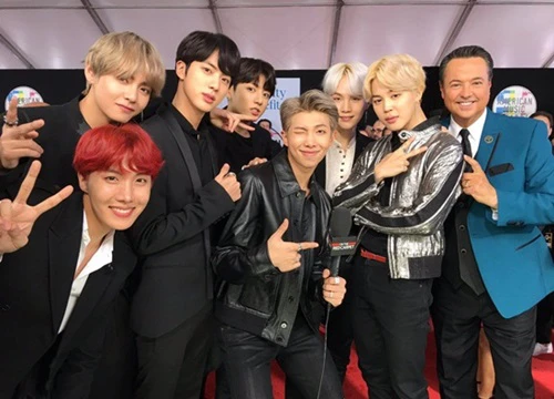 BTS bị cắt sạch fanchant trên sân khấu American Music Awards