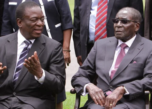 Cuộc chạm trán giữa Mugabe - Mnangagwa: Chính biến Zimbabwe sắp đến hồi kết