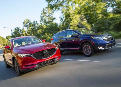 Honda CR-V 2017 & Mazda CX-5 2017: Xe nào tốt hơn?