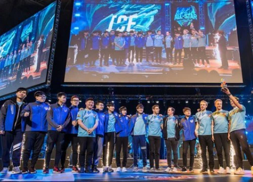 LMHT: Riot hé lộ biểu tượng Anh Hùng All-Star 2017, hơn 450 trang phục sắp được thay ảnh đại diện