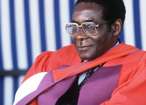 Nhìn lại 37 năm cầm quyền của Tổng thống Zimbabwe Mugabe