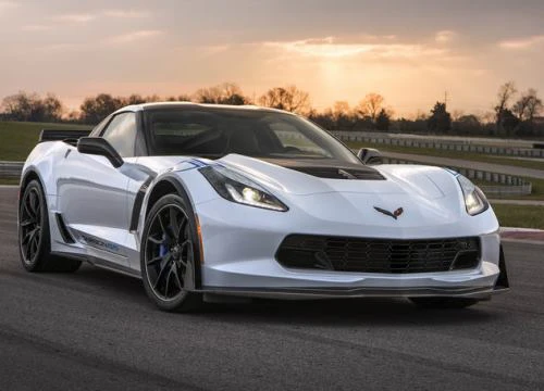 Bản đặc biệt Chevrolet Corvette kỷ niệm 65 năm