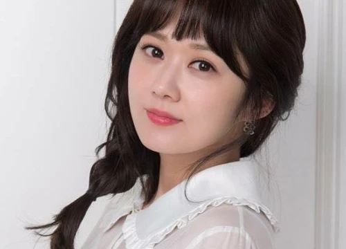 Jang Nara tuổi 36 trẻ như nữ sinh và không muốn lấy chồng