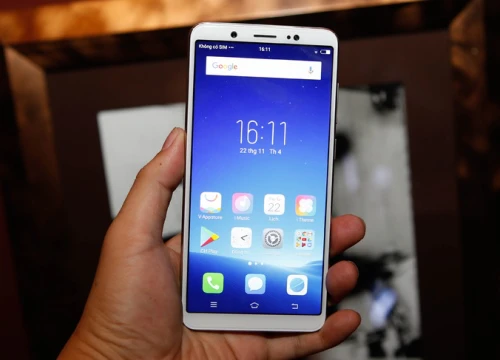 Vivo V7 - smartphone màn hình tràn viền giá 7 triệu đồng