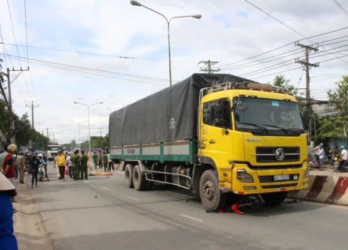 Hai anh em ruột chết tức tưởi trên đường đi học về