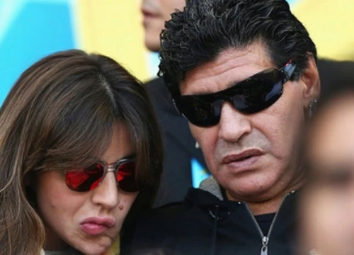 Maradona đề nghị bỏ tù... con gái