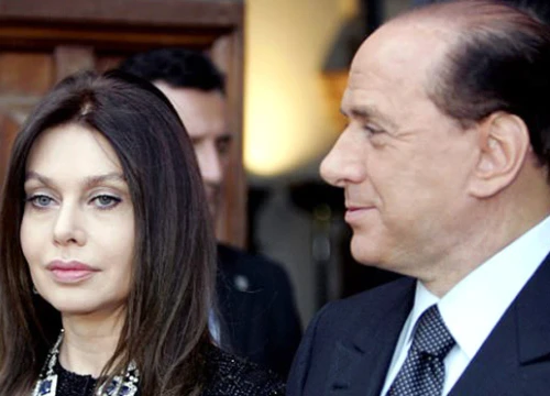 Berlusconi thắng kiện, nhận lại 60 triệu euro từ vợ cũ