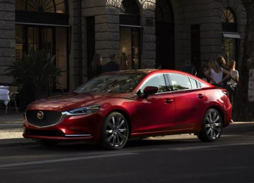 Mazda6 2018: Diện mạo mới, giá từ 568 triệu đồng