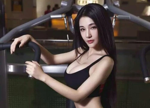 Cặp đôi "siêu vòng 1" xứ Trung quá nóng bỏng khi tập gym