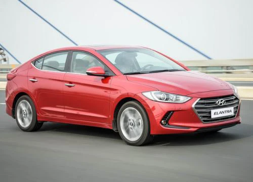 Giảm giá sâu, Hyundai Elantra gây khó cho Vios, City