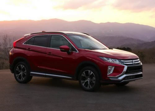 Mitsubishi Eclipse Cross có giá từ 530 triệu đồng