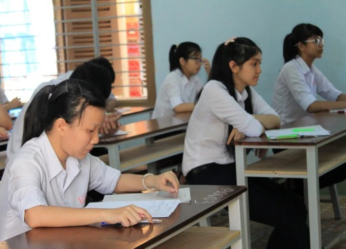 Truy xét nghi vấn lộ đề thi kiểm tra học kỳ lớp 12 ở Khánh Hòa