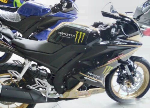 Yamaha R15 v3.0 độ màu về đại lý giá 57,84 triệu đồng