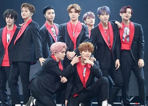 Fan thích thú với màn chào hỏi dễ thương của nhóm nhạc NCT 127