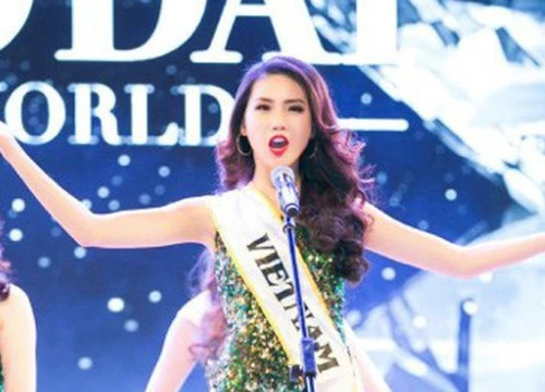 Đang thi Hoa hậu Hoàn vũ VN, Bùi Quỳnh Hoa bất ngờ đăng quang &quot;Miss Áo Dài Việt Nam World&quot;